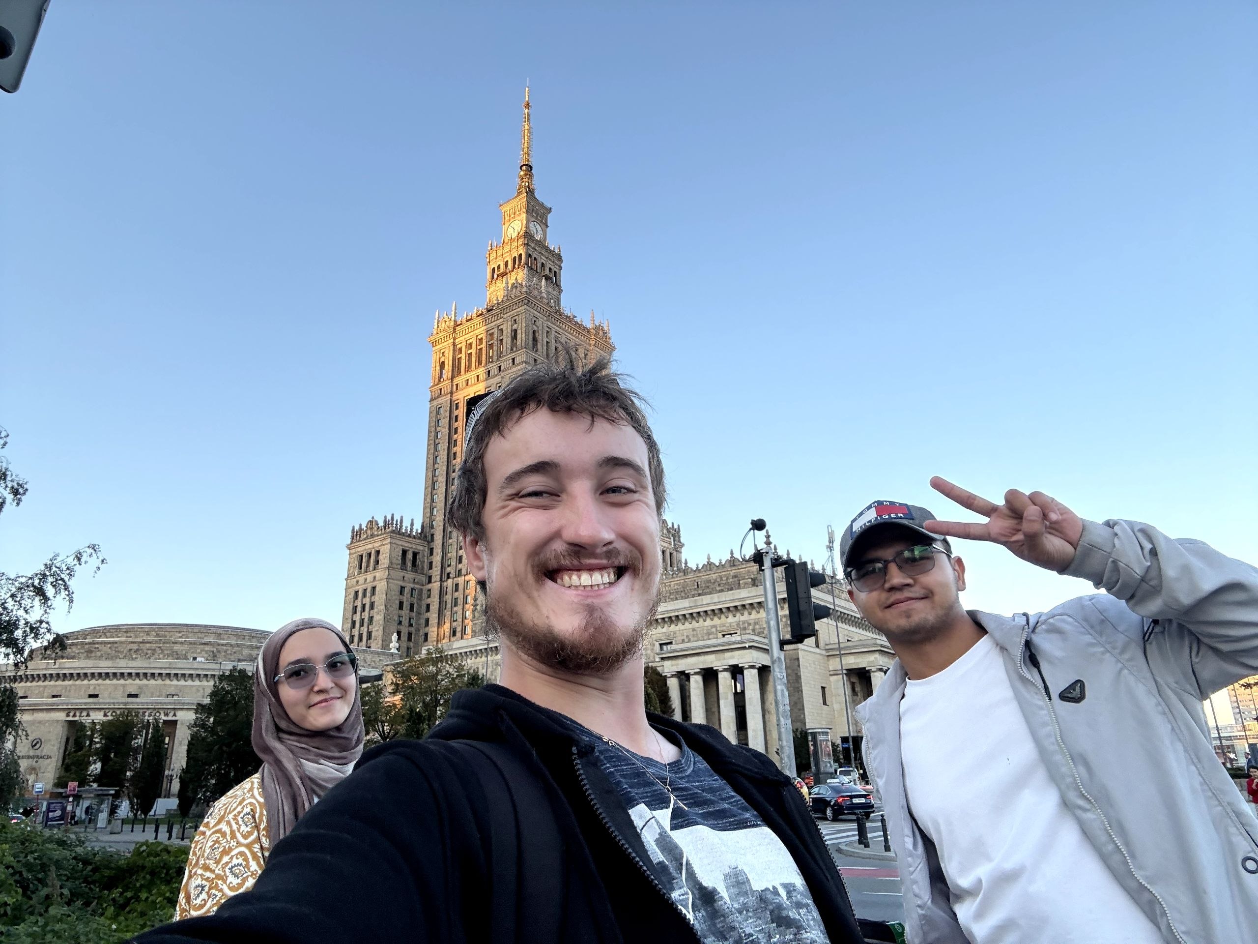 BUGUN ULAR POLSHADA, ERTAGA SIZ YEVROPADA!